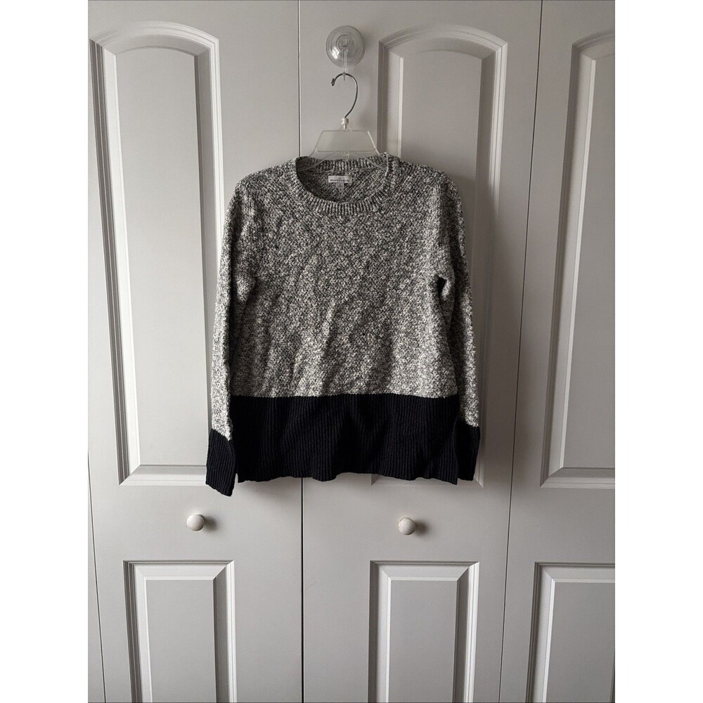 LL Bean Signature Womens Pullover Textured Gray White Crewneck Sweater Size S
